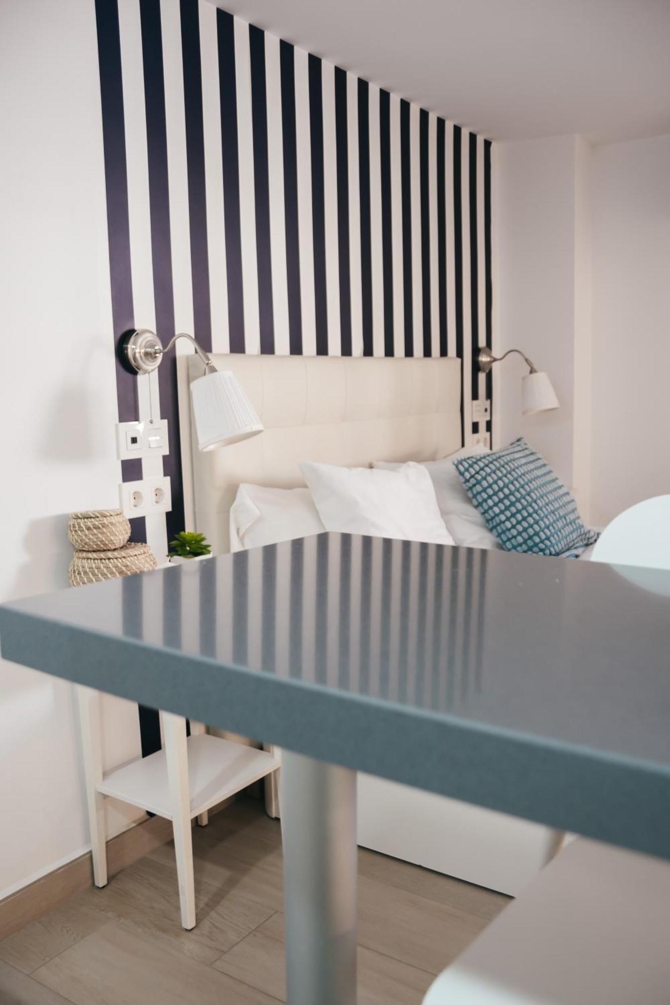 Larios Premium Apartments Малага Екстер'єр фото
